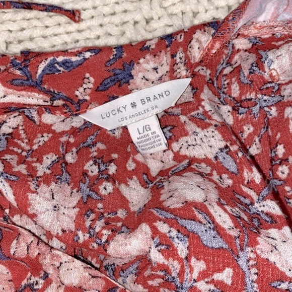 Lucky Brand red floral top size large - Picture 6 of 9